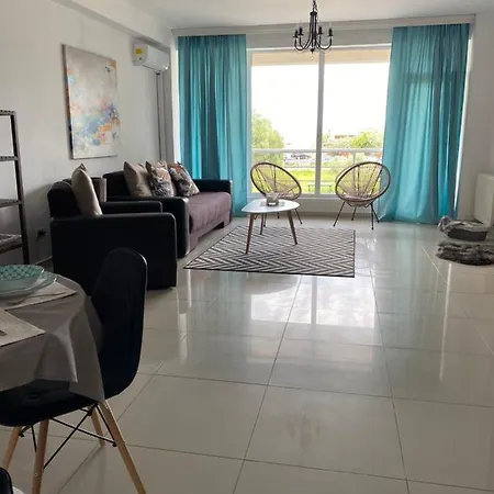 Kaba Apartments Mamaia Summerland *