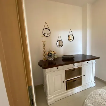 Kaba Apartments Mamaia Summerland